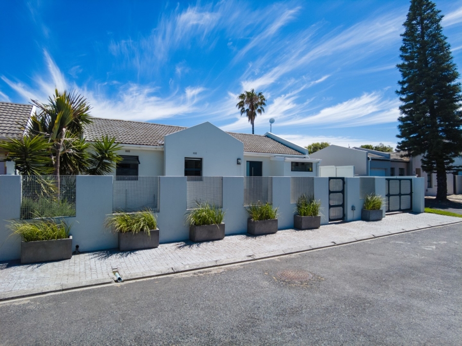 4 Bedroom Property for Sale in Blouberg Rise Western Cape